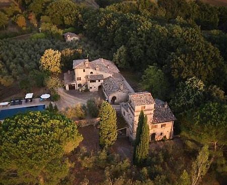 Casale Alessandri Massa Martana Buitenkant foto