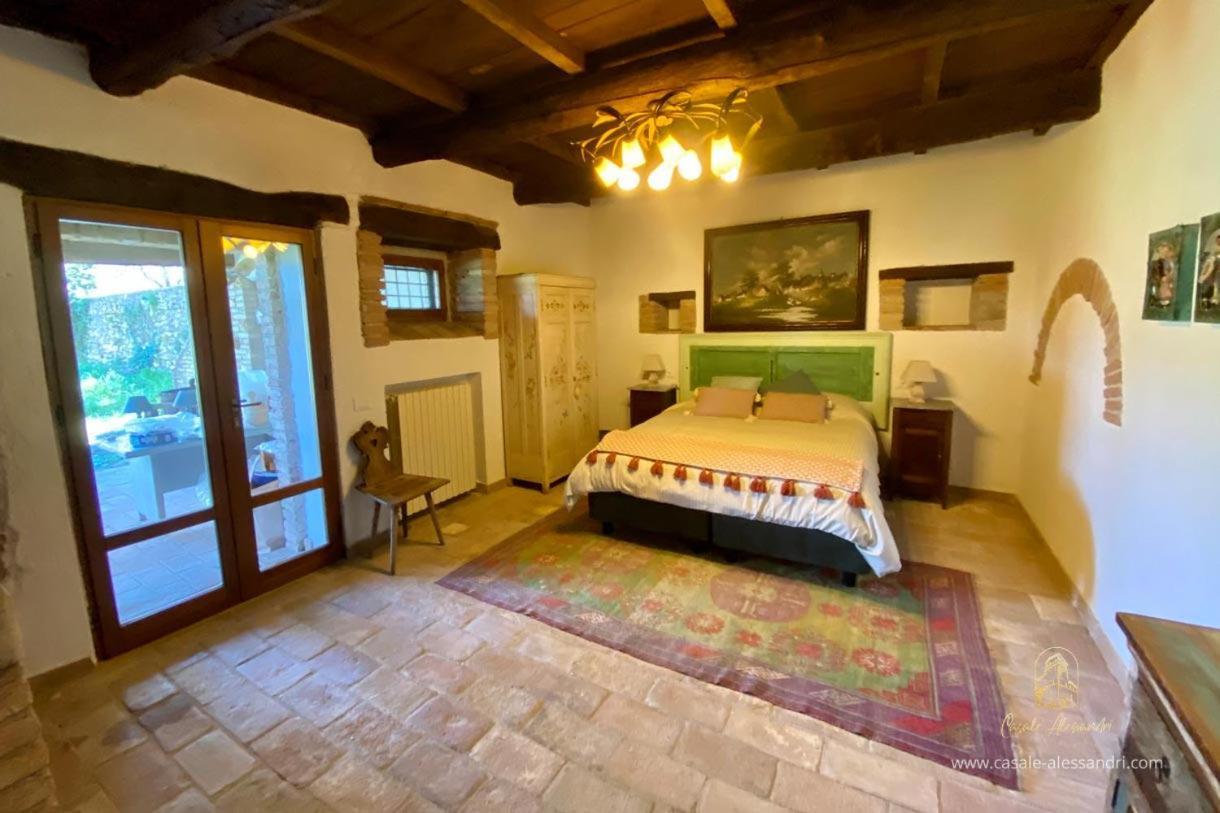 Casale Alessandri Massa Martana Buitenkant foto