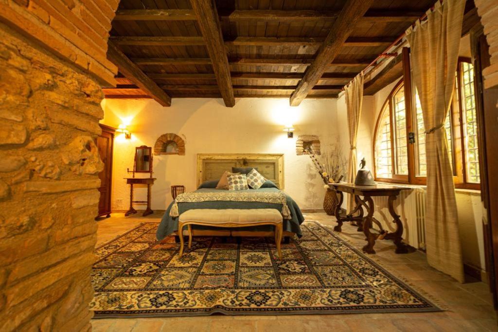 Casale Alessandri Massa Martana Buitenkant foto