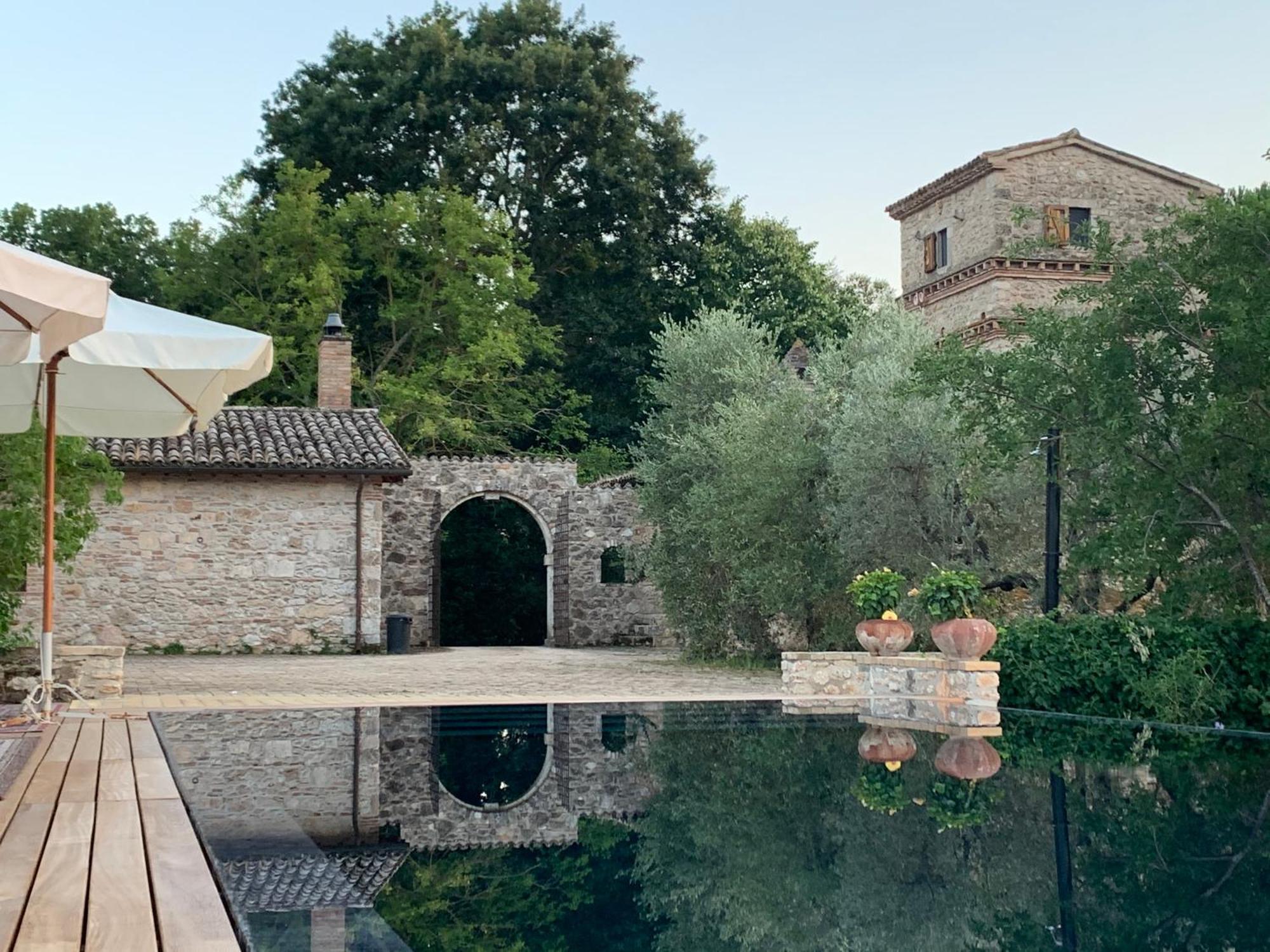 Casale Alessandri Massa Martana Buitenkant foto